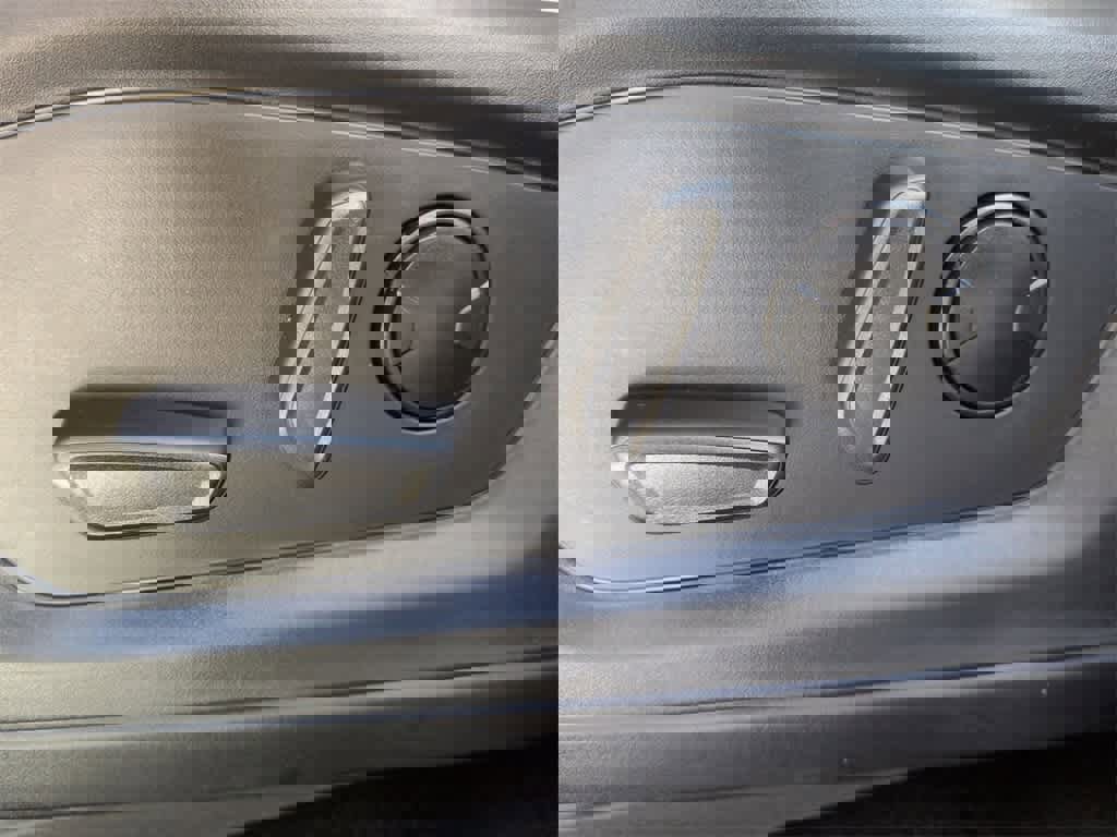 New 2026 Ford Explorer Active image 18