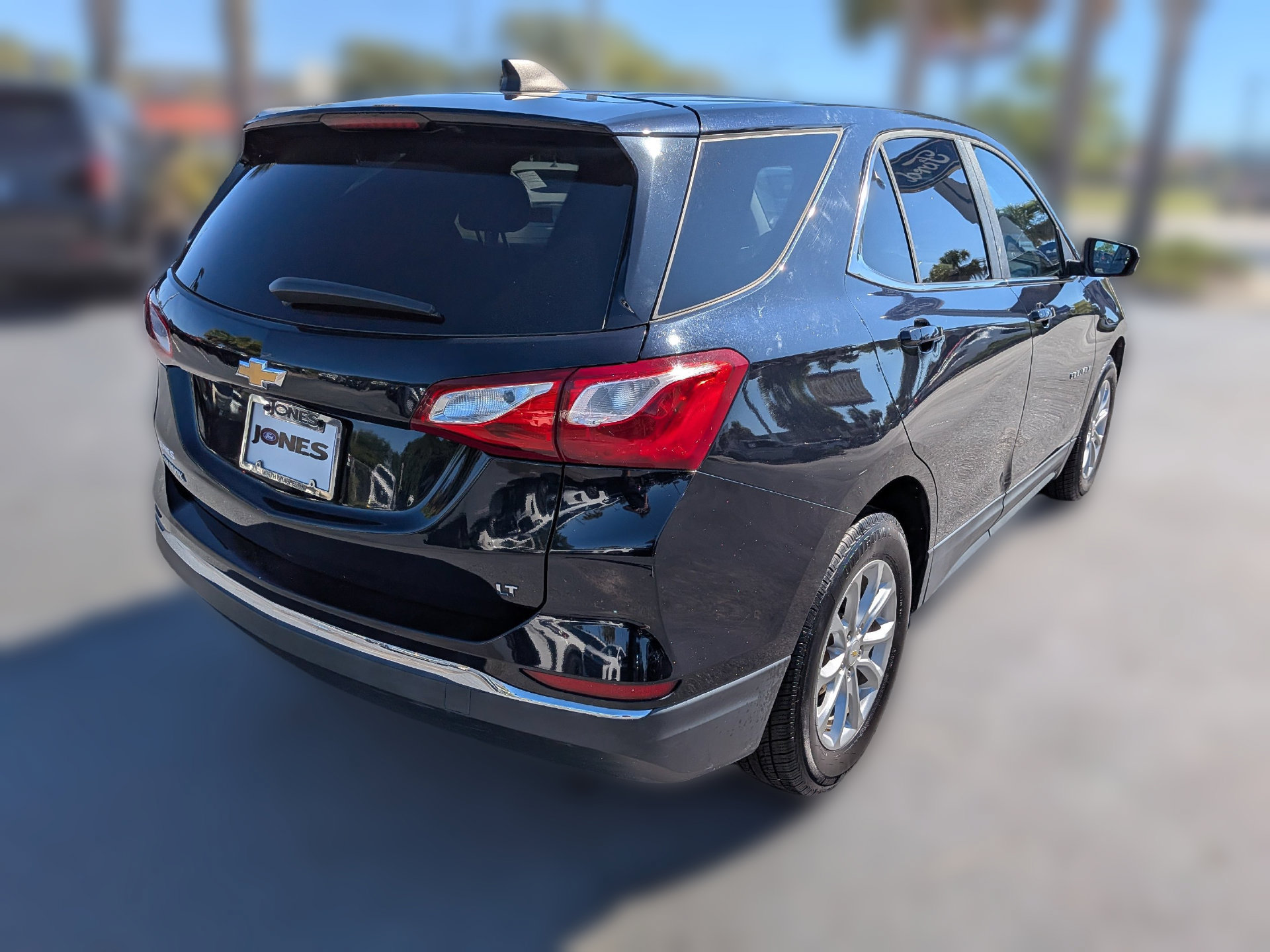 Used 2021 Chevrolet Equinox LT FWD image 4