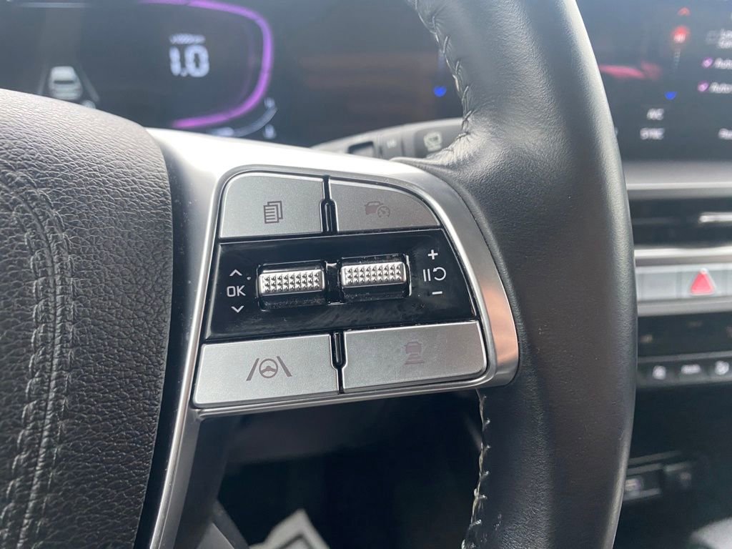 Used 2024 Kia Telluride LX image 12