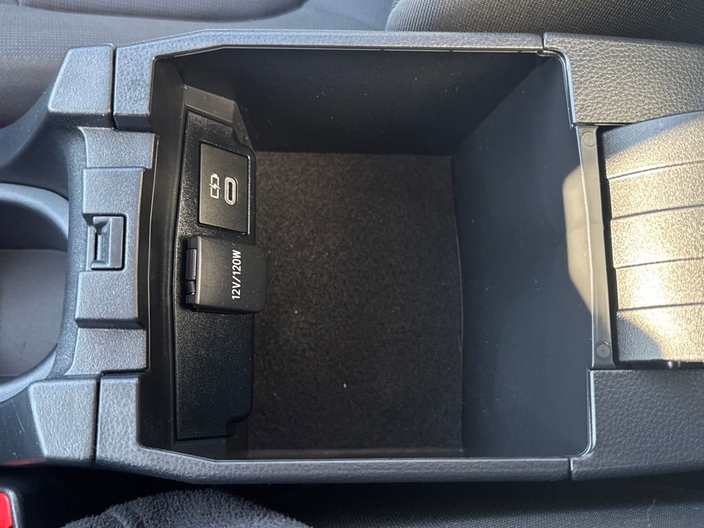 Used 2024 Toyota Corolla Cross LE image 30