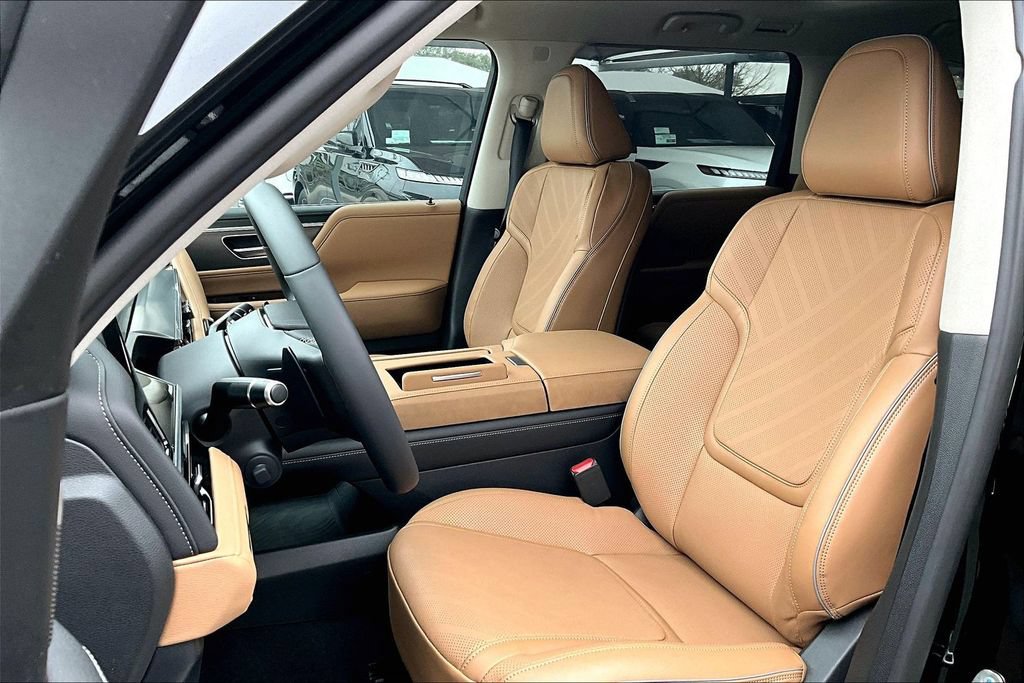 New 2026 INFINITI QX80 Luxe w/ Cargo Package AWD/4WD image 11