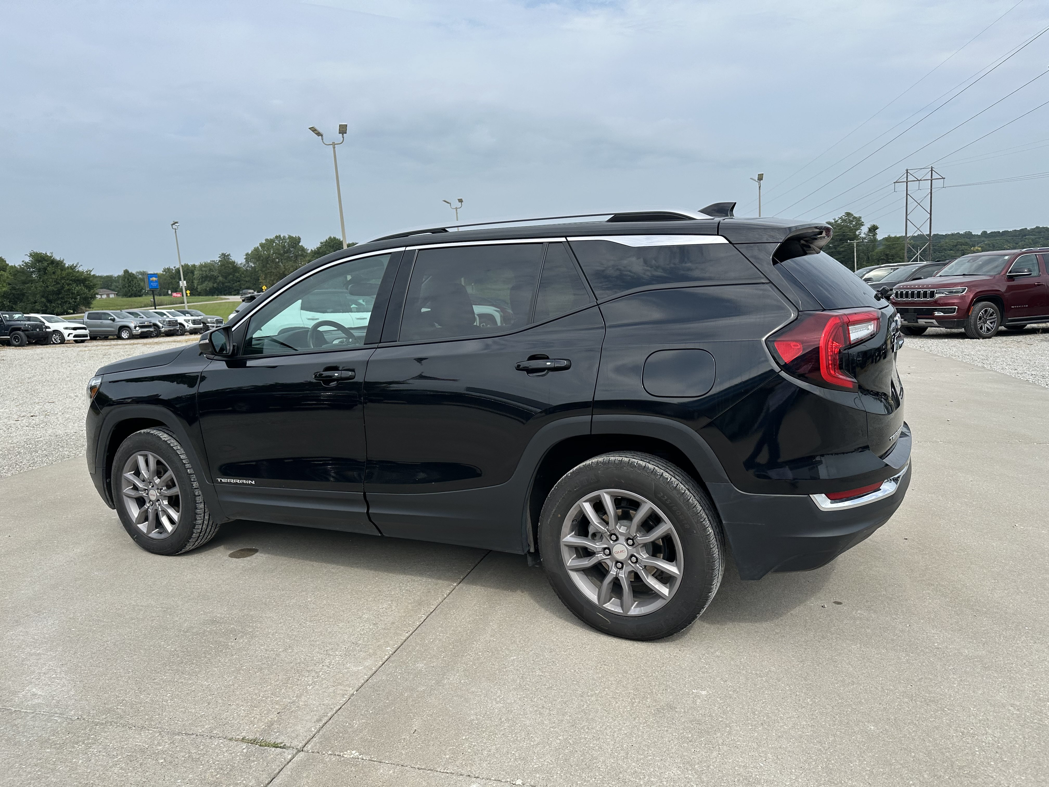 Certified 2024 GMC Terrain SLT AWD/4WD image 4