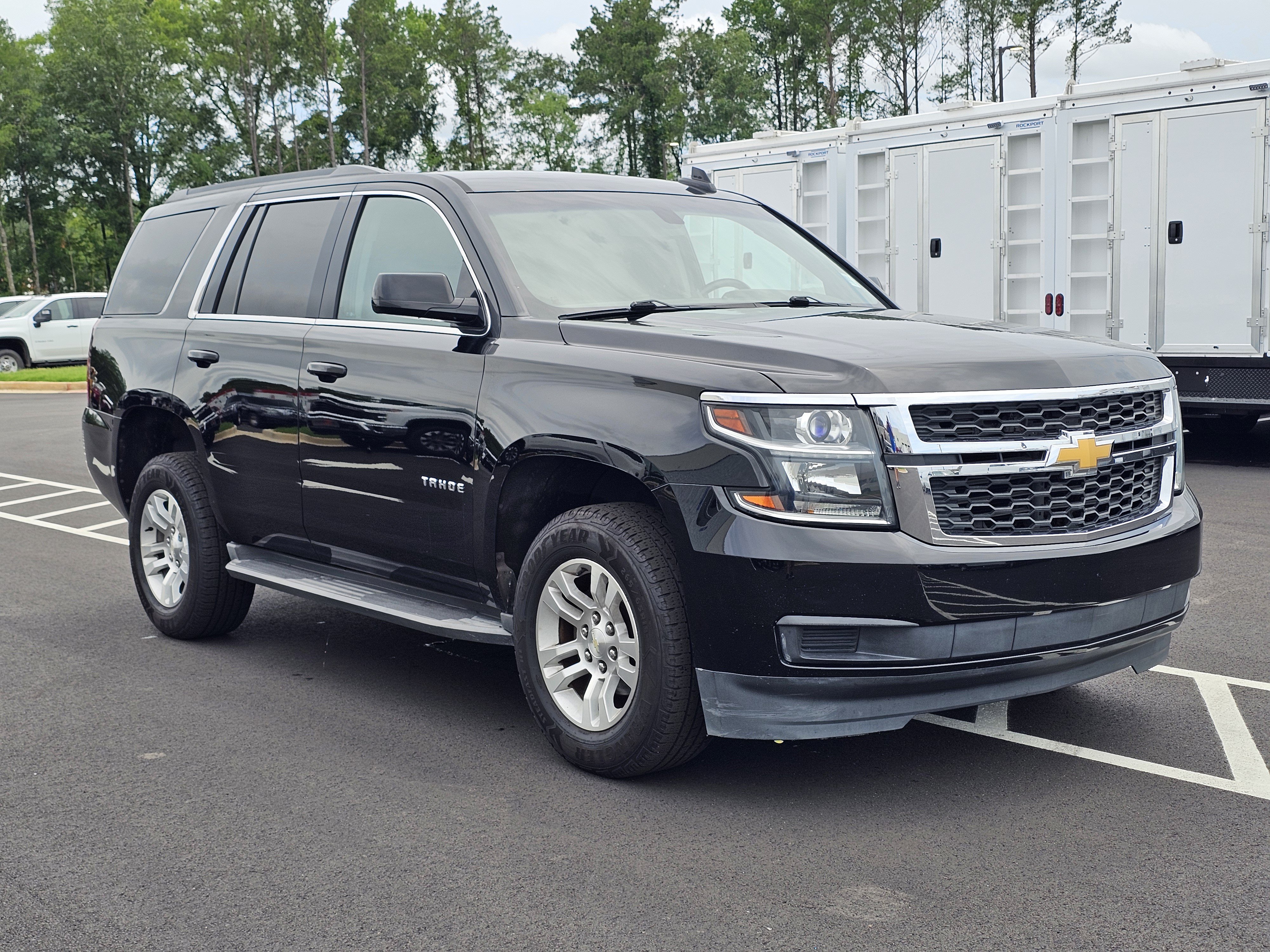 Used 2017 Chevrolet Tahoe LS RWD image 6