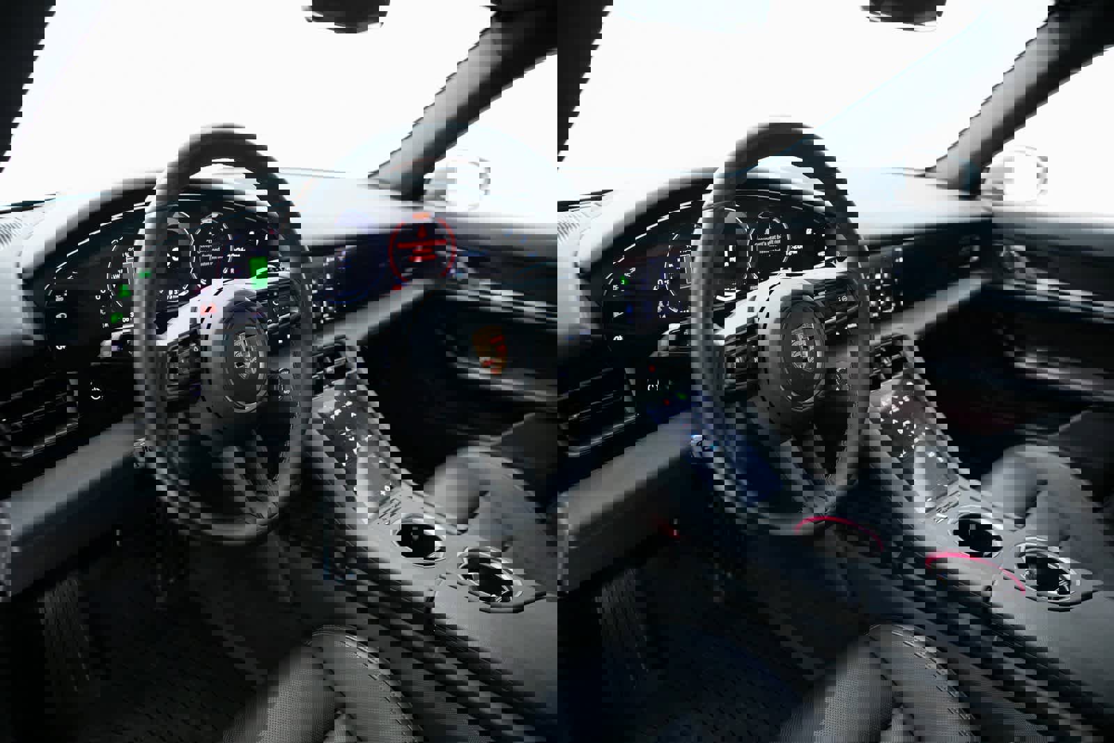 Certified 2025 Porsche Taycan 4S image 4