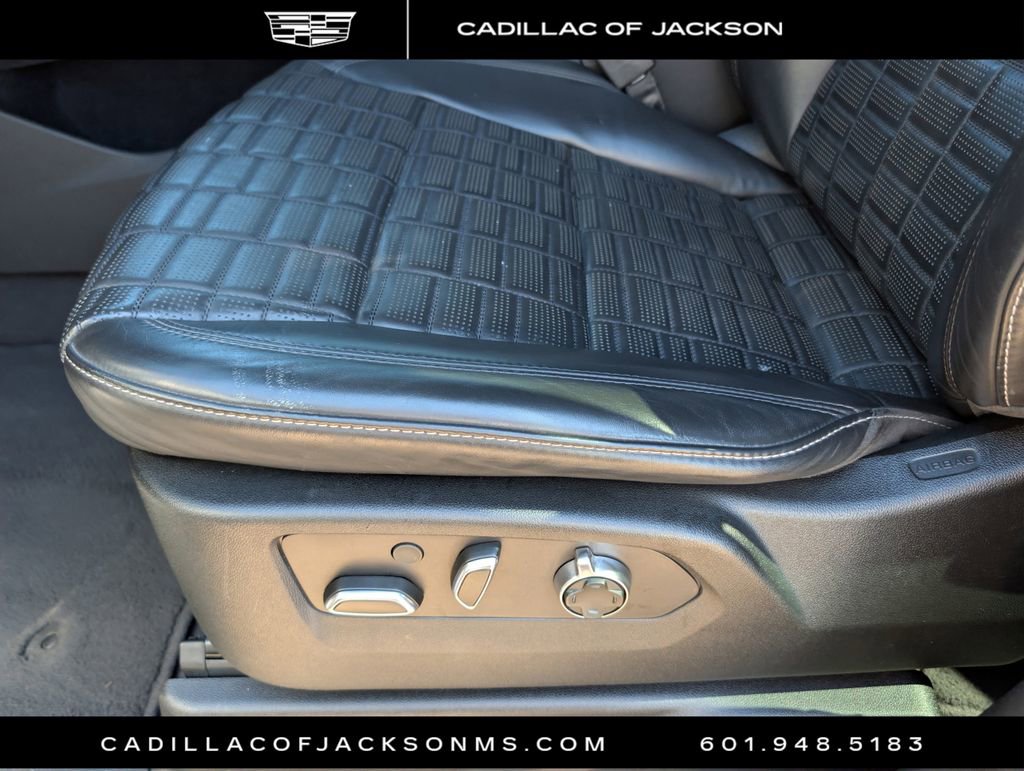 Used 2022 Cadillac Escalade ESV Premium Luxury Platinum w/ Heavy-Duty Trailer Package image 19