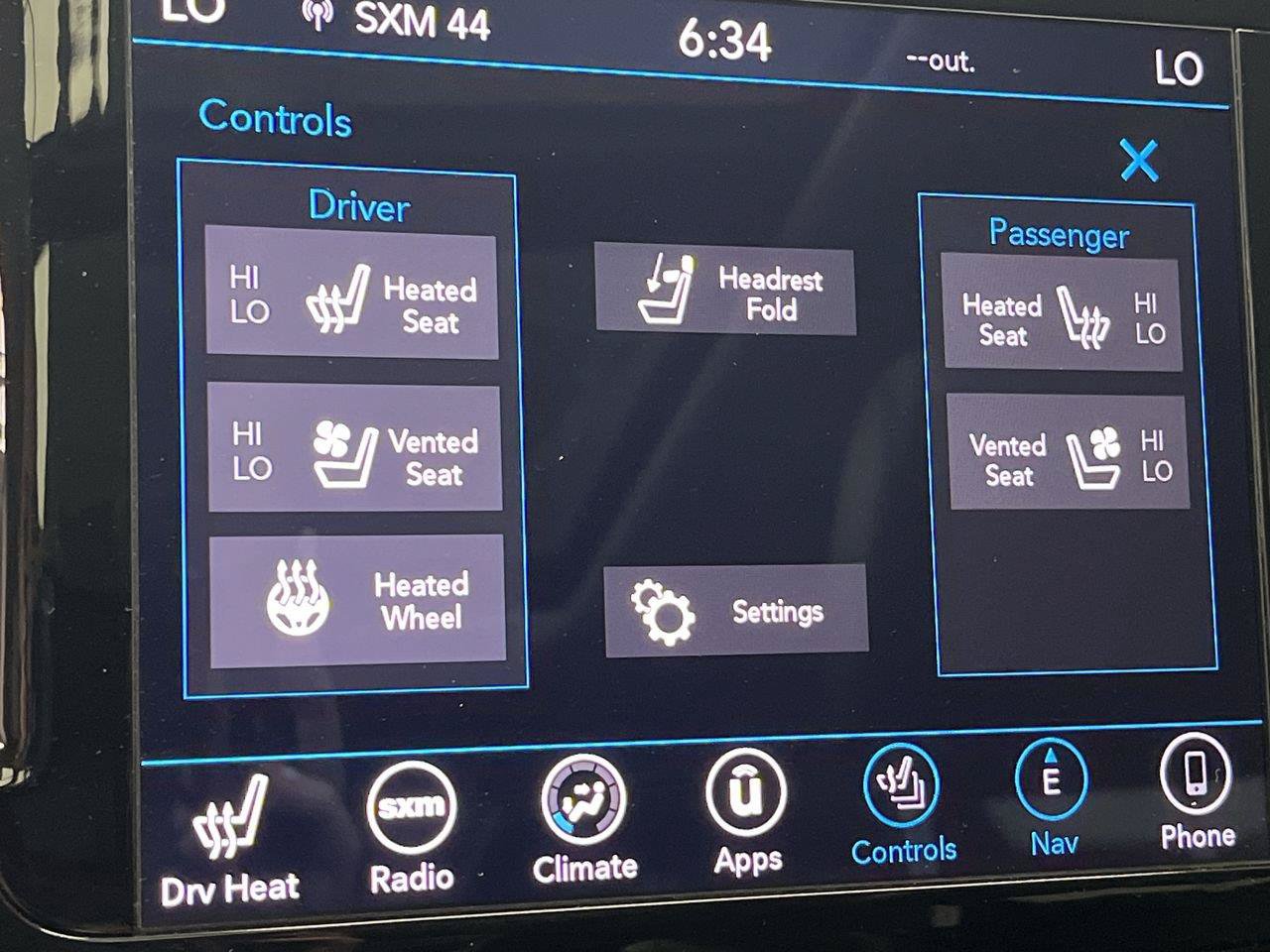 Used 2018 Chrysler Pacifica Limited FWD image 23