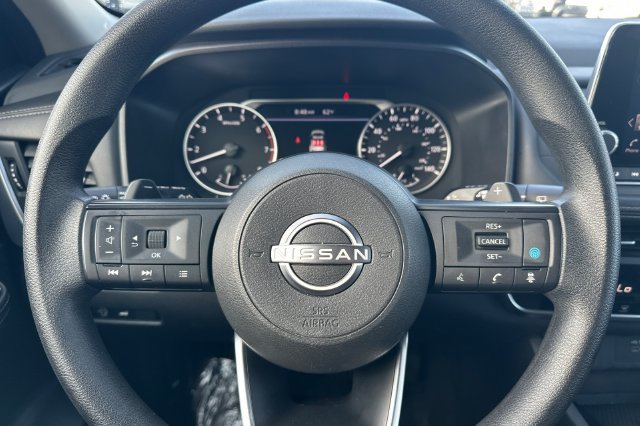 Used 2024 Nissan Rogue SV FWD image 26