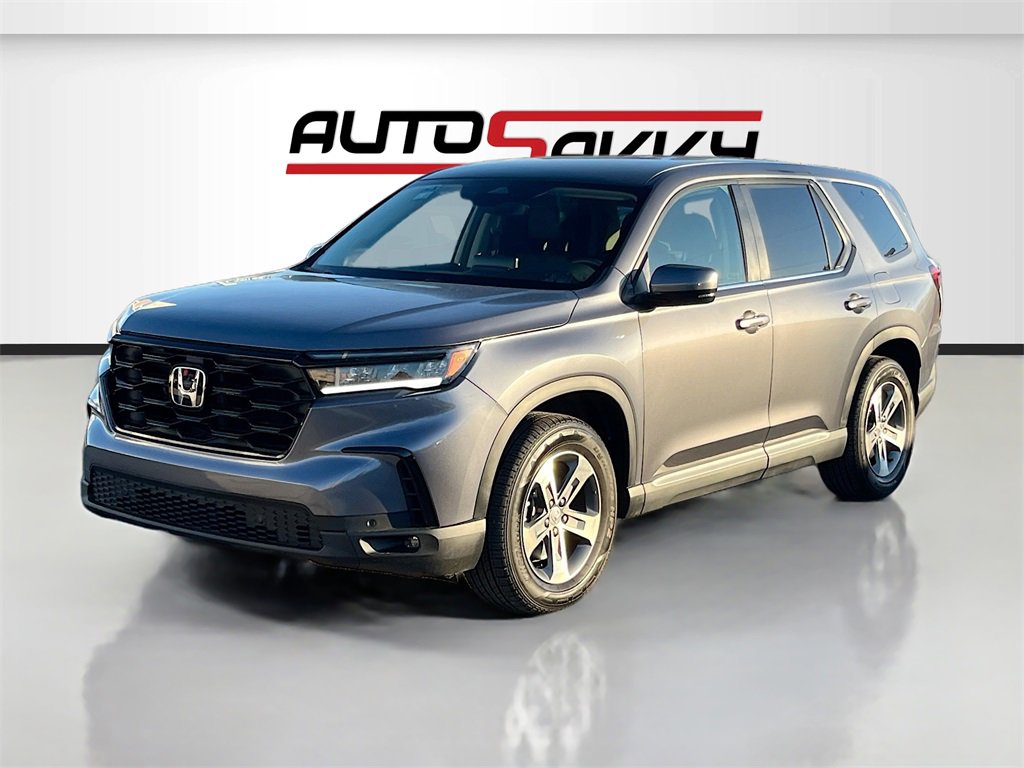 Used 2025 Honda Pilot EX-L image 3