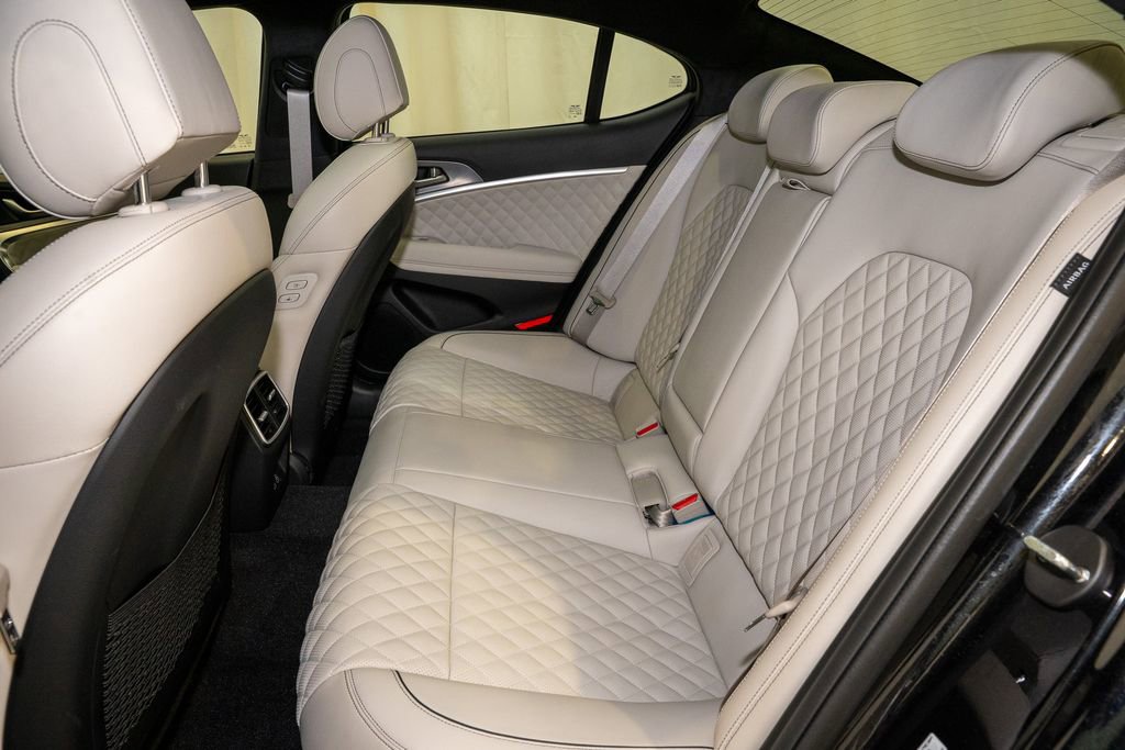 Used 2024 Genesis G70 3.3T Advanced w/ Sport Prestige Package image 10