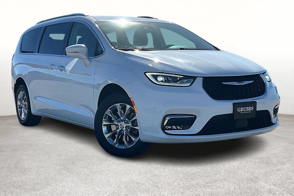 Used 2021 Chrysler Pacifica Touring-L