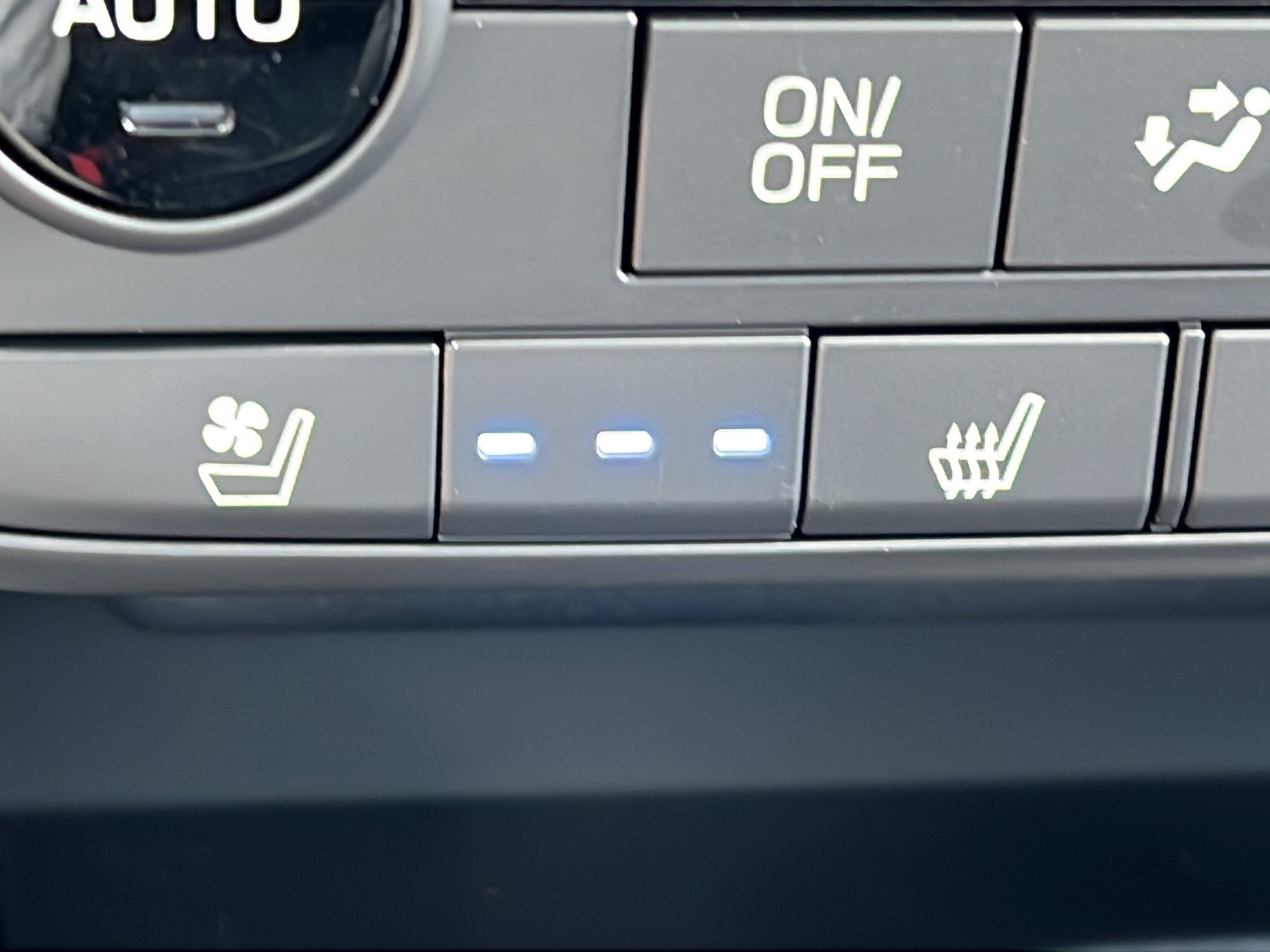 New 2026 Subaru Outback Touring AWD/4WD image 18