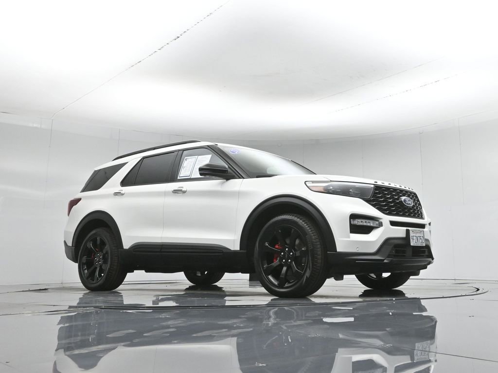Certified 2023 Ford Explorer ST w/ Equipment Group 401A image 4