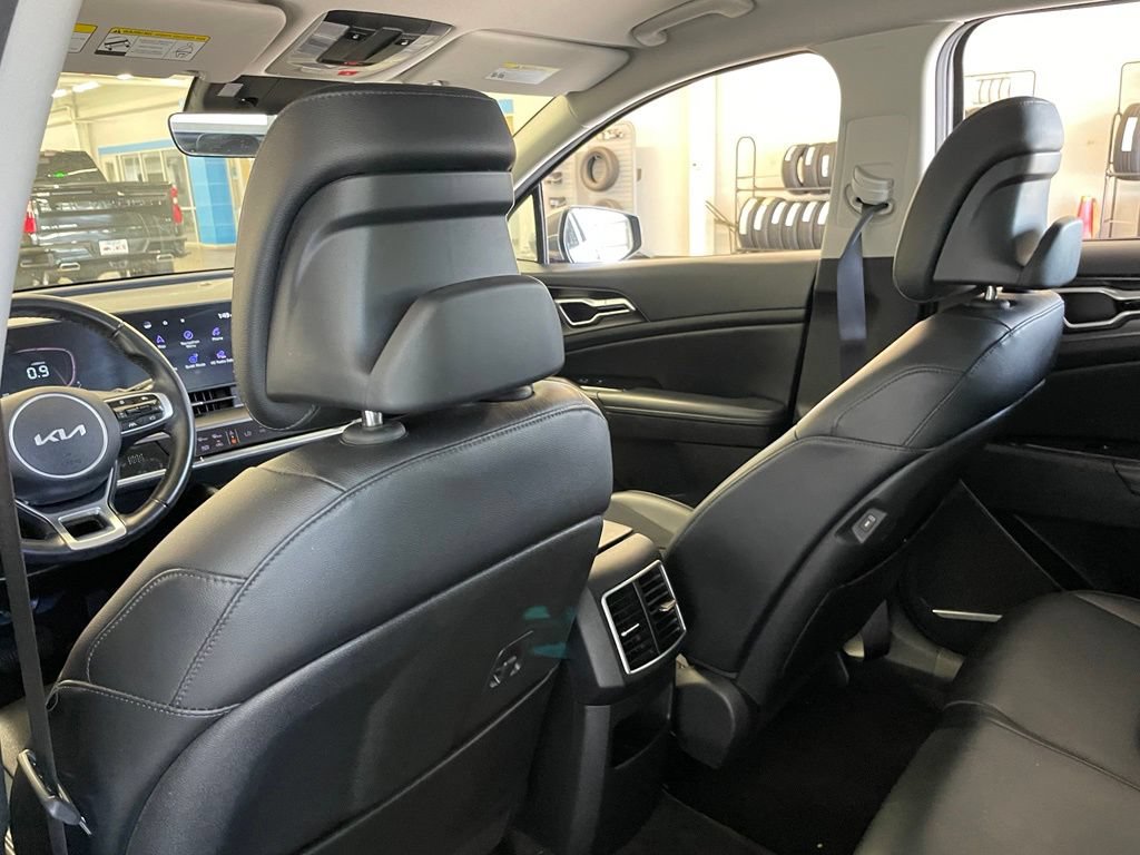 Used 2023 Kia Sportage EX FWD image 27