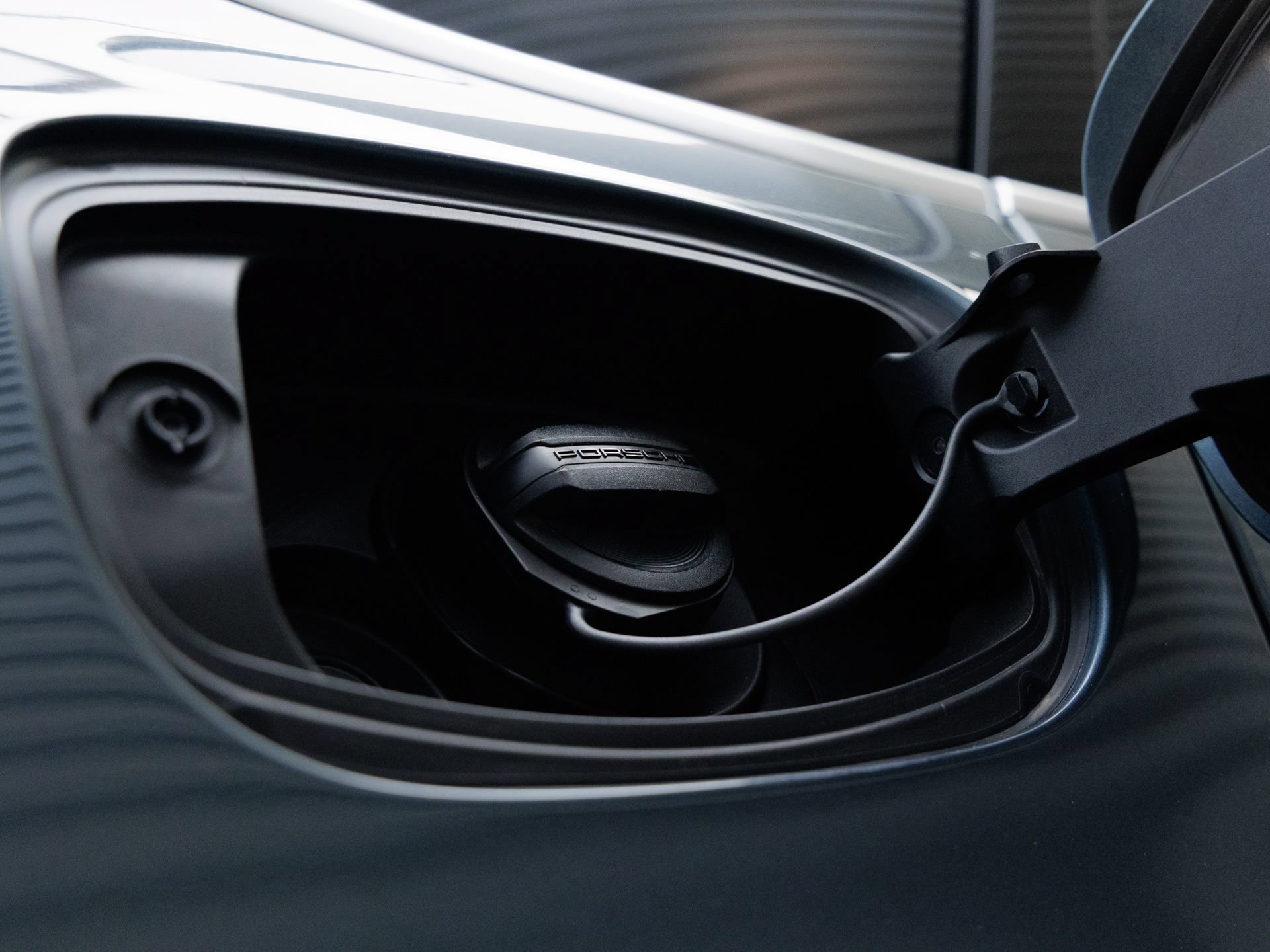 Certified 2019 Porsche Cayenne AWD/4WD image 29
