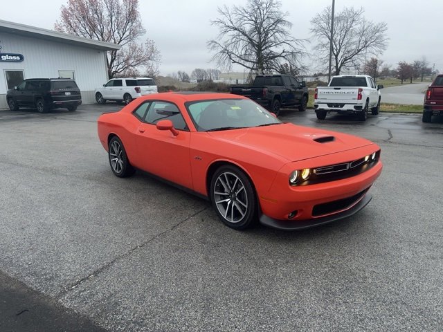 Used 2023 Dodge Challenger R/T w/ Plus Package image 4