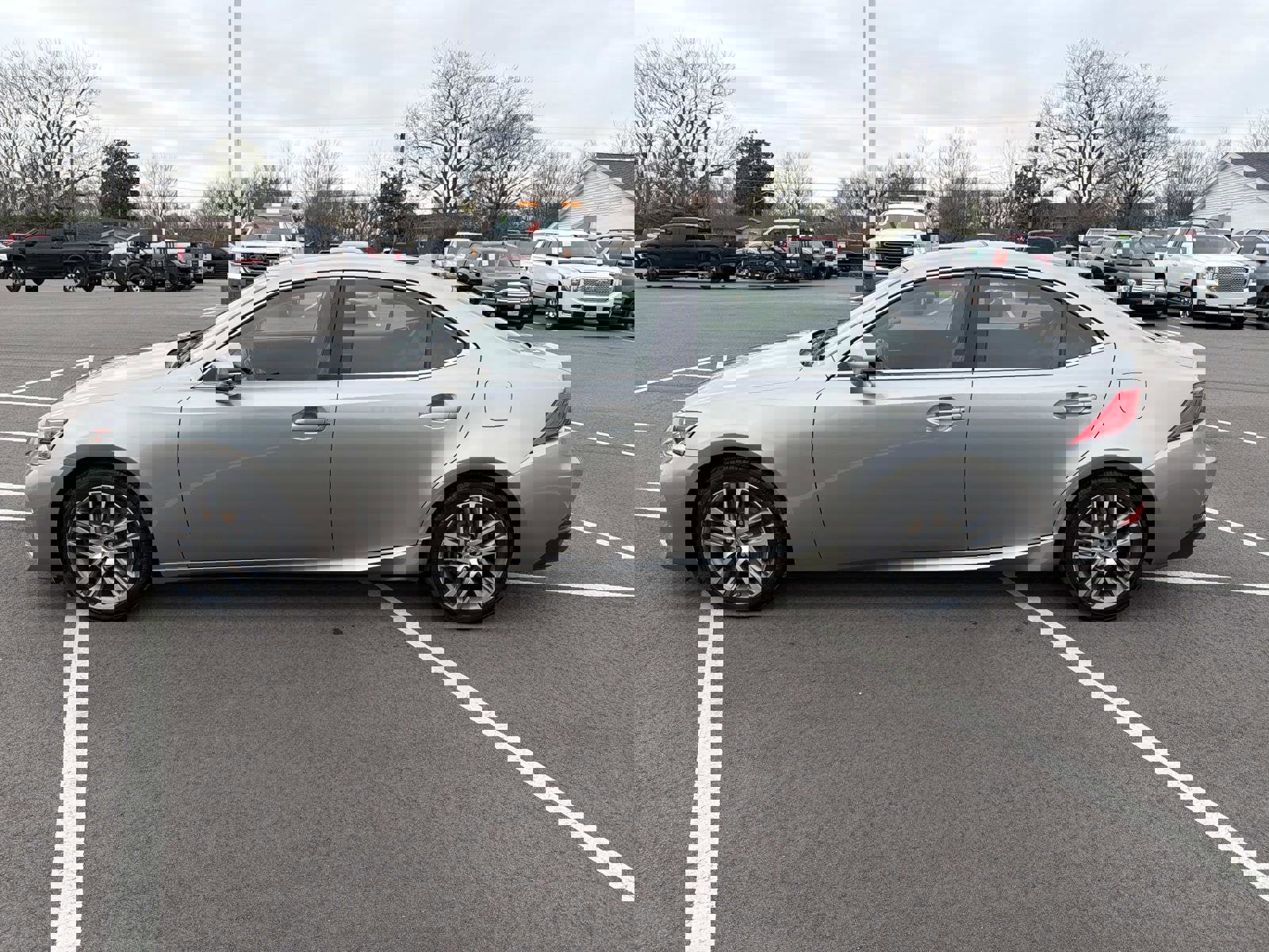 Used 2020 Lexus IS 300 w/ Accessory Package 2 image 16