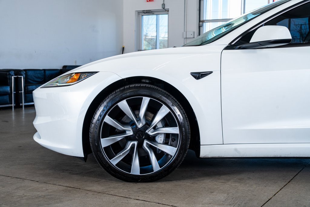 Used 2025 Tesla Model 3 Long Range image 9