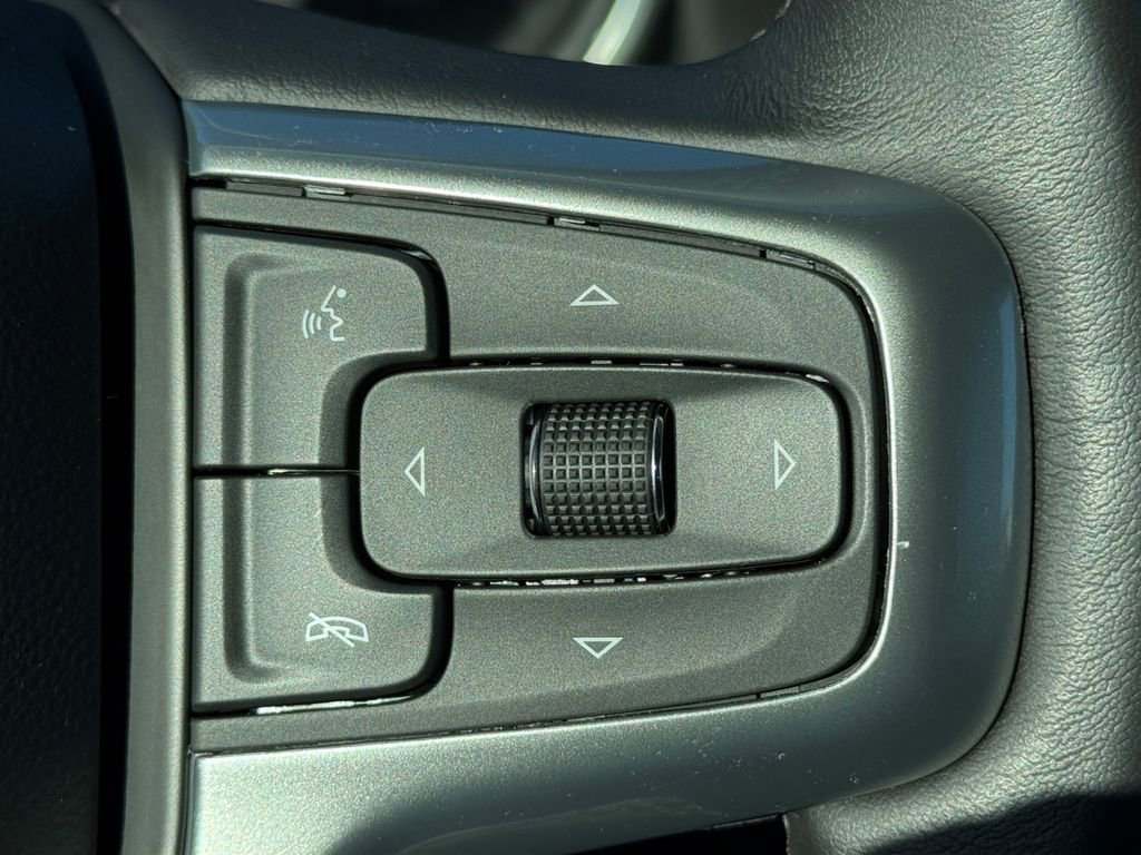 Used 2020 Chevrolet Silverado 2500 Custom w/ Custom Value Package image 20