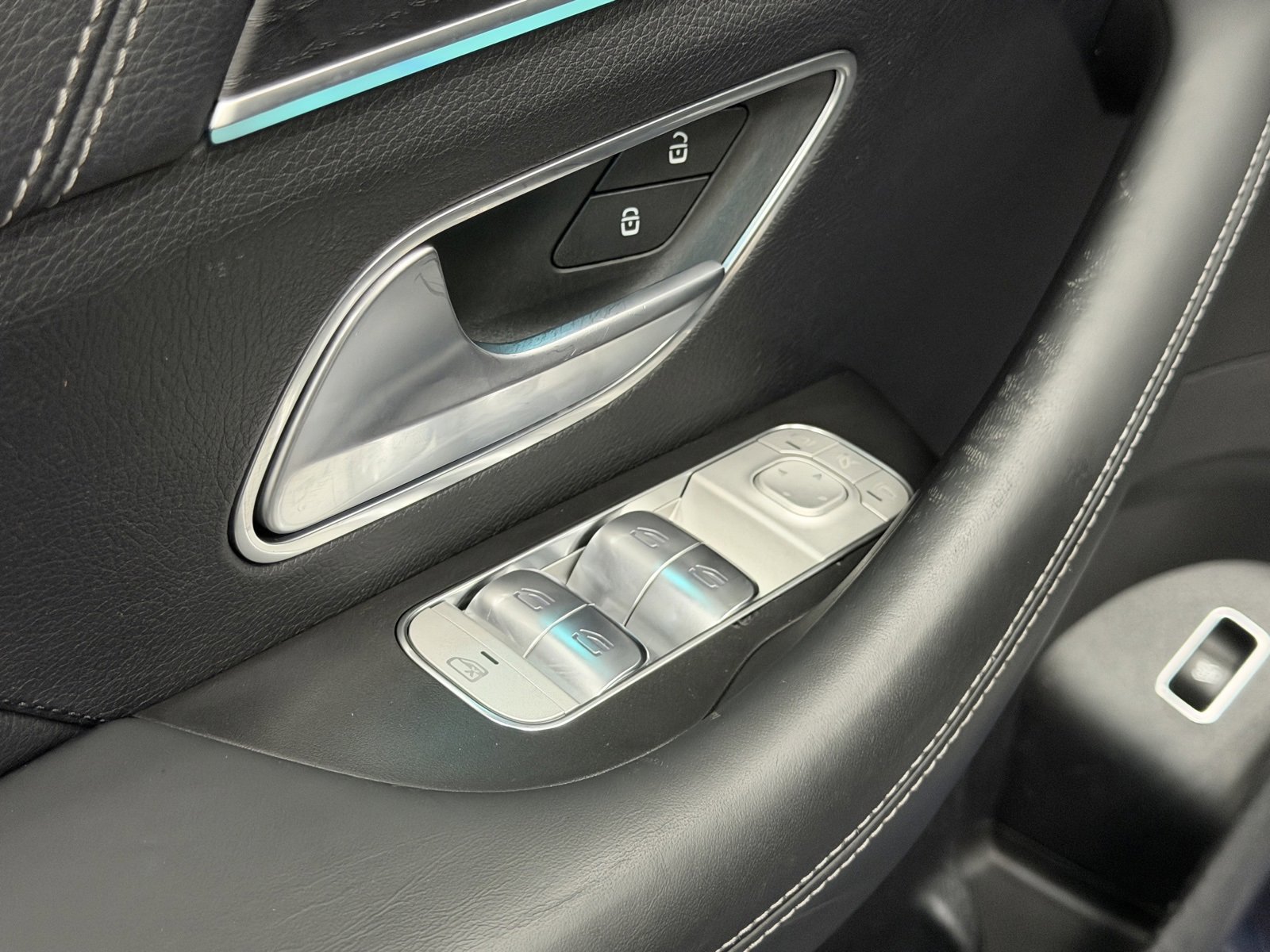 Used 2024 Mercedes-Benz GLE 53 AMG 4MATIC Coupe image 23