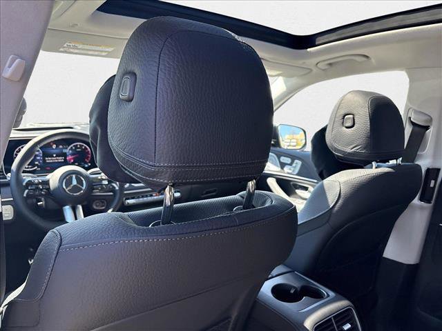 New 2025 Mercedes-Benz GLS 450 4MATIC image 19