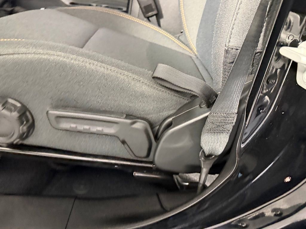 Certified 2025 Jeep Wrangler Unlimited Sahara image 25