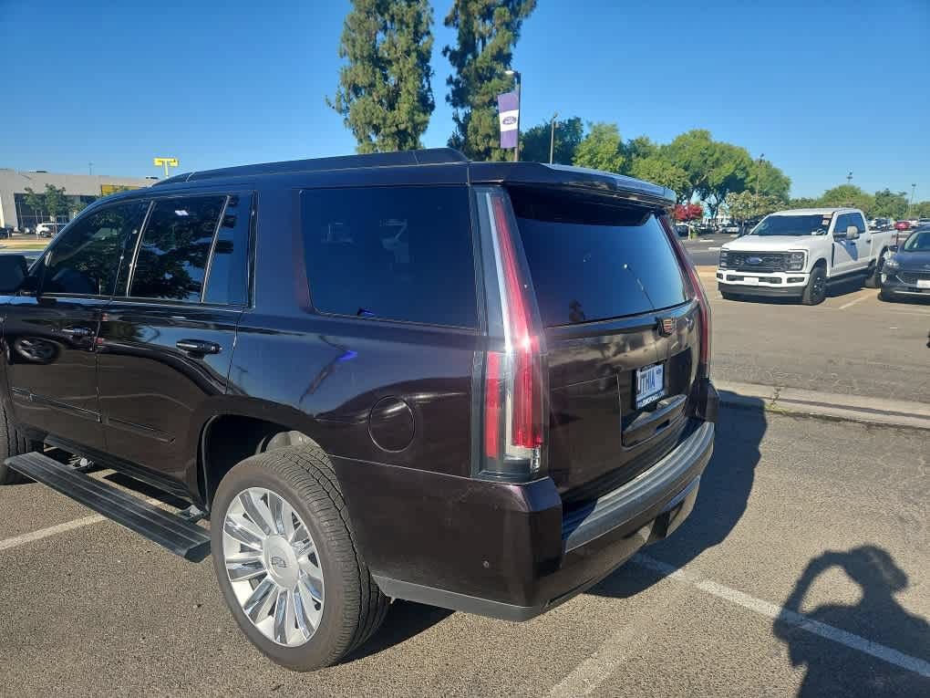 Used 2018 Cadillac Escalade Platinum AWD/4WD image 10