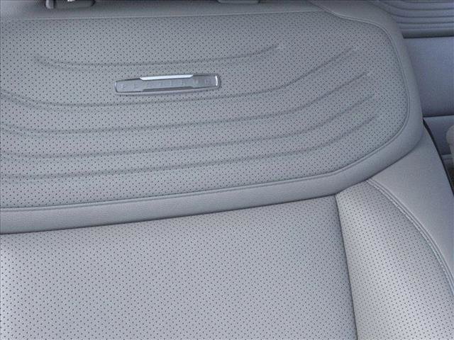 New 2025 Ford Expedition Platinum w/ Platinum Ultimate Package image 16