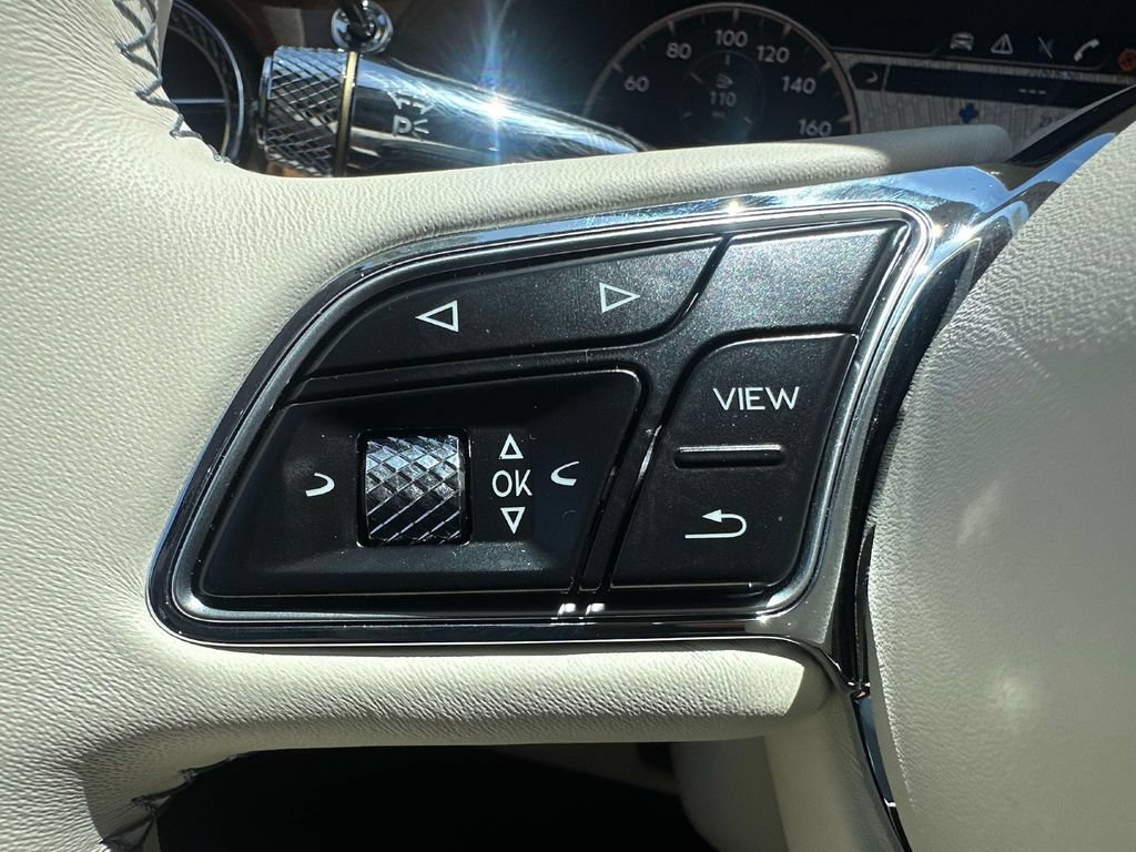 Used 2024 Bentley Flying Spur V8 AWD/4WD image 37