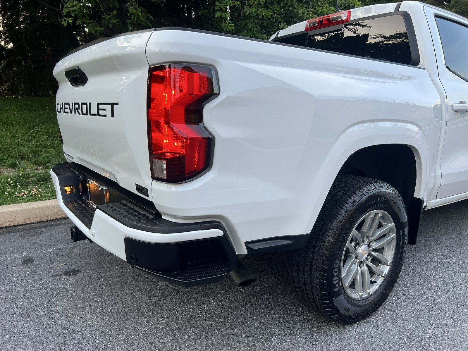 Used 2025 Chevrolet Colorado LT w/ Advanced Trailering Package RWD image 52
