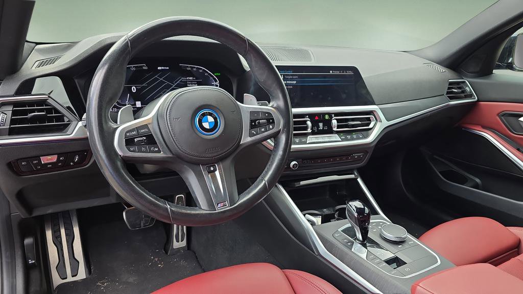Used 2022 BMW 330e xDrive w/ M Sport Package image 28
