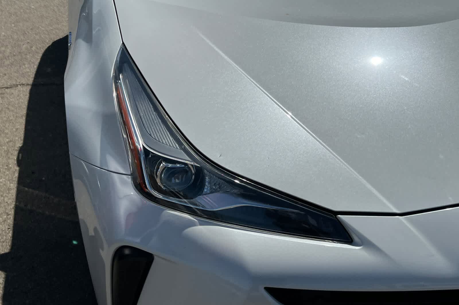 Used 2019 Toyota Prius LE w/ Carpet Mat Package FWD image 14