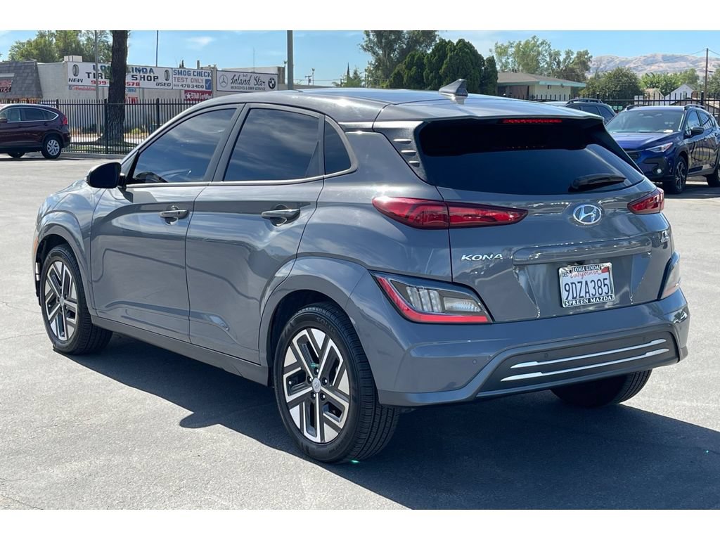 Used 2023 Hyundai Kona Limited FWD image 4
