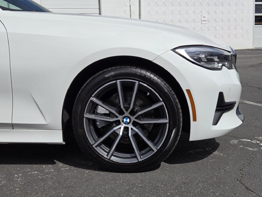 Used 2021 BMW 330i xDrive Sedan w/ Convenience Package AWD/4WD image 9