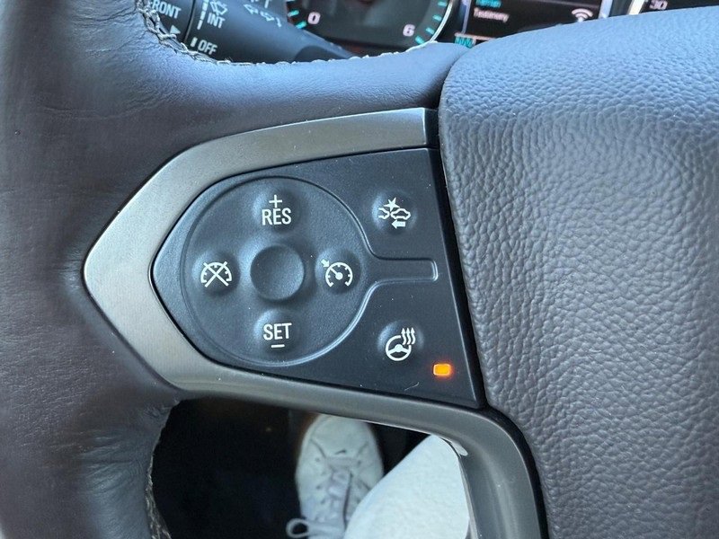 Used 2018 Chevrolet Silverado 1500 High Country image 19