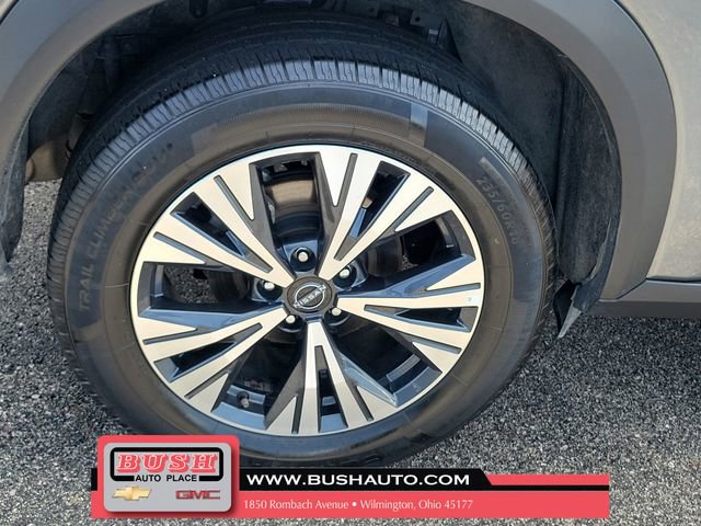 Used 2023 Nissan Rogue SV AWD/4WD image 7