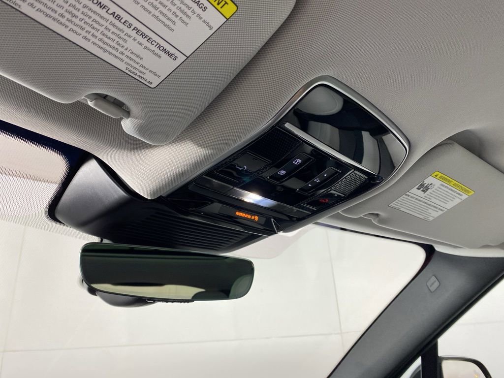 Used 2023 Land Rover Range Rover Sport SE image 13