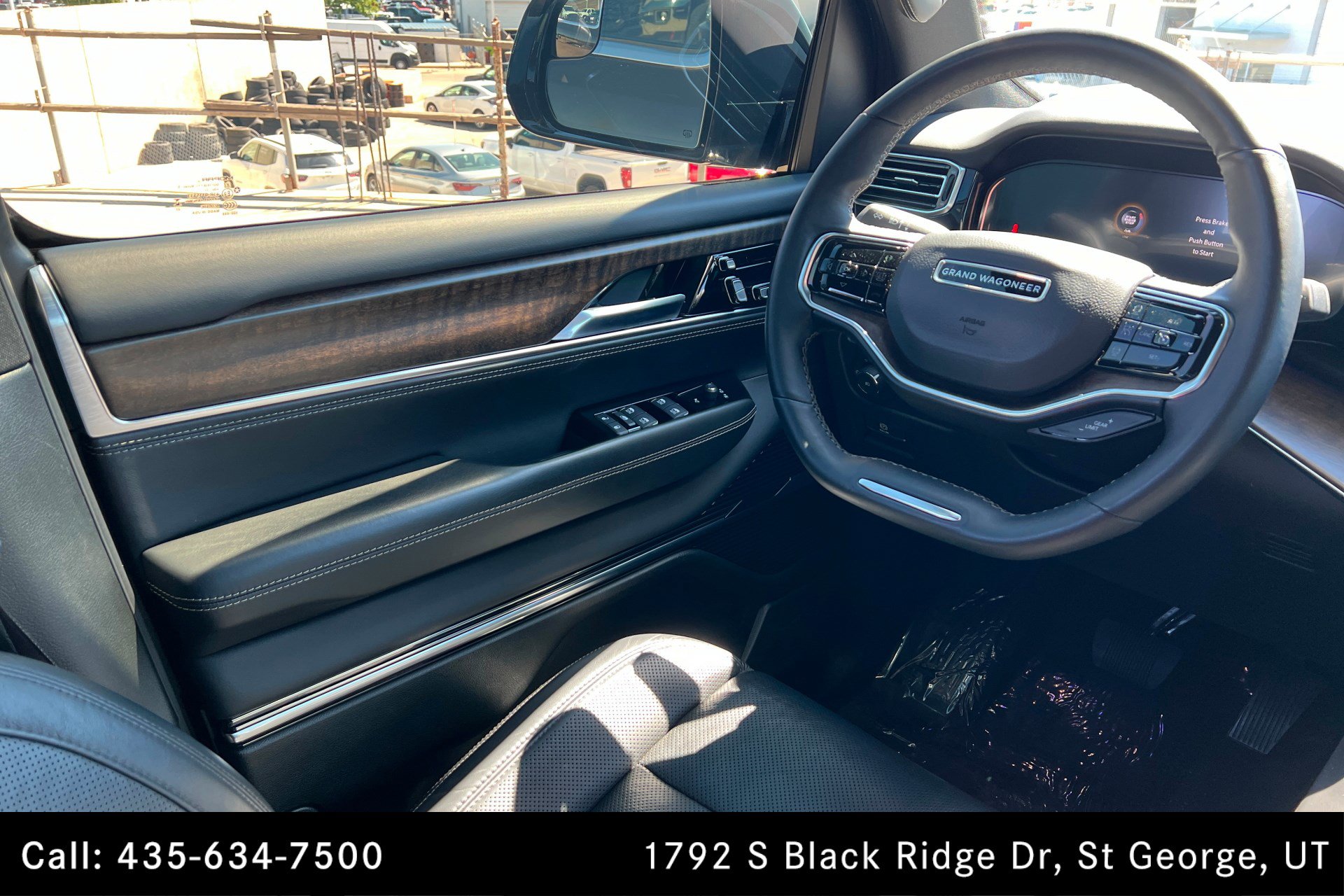 Used 2023 Jeep Grand Wagoneer L 4WD w/ Flexible Seating Group image 11