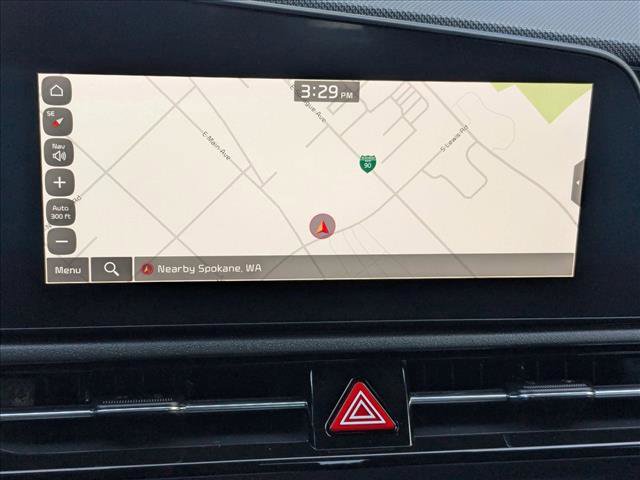 Used 2023 Kia Niro SX Touring image 16