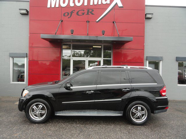 Used 2012 Mercedes-Benz GL 450 4MATIC image 2