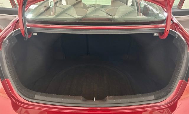 Used 2019 Hyundai Elantra SEL FWD image 14
