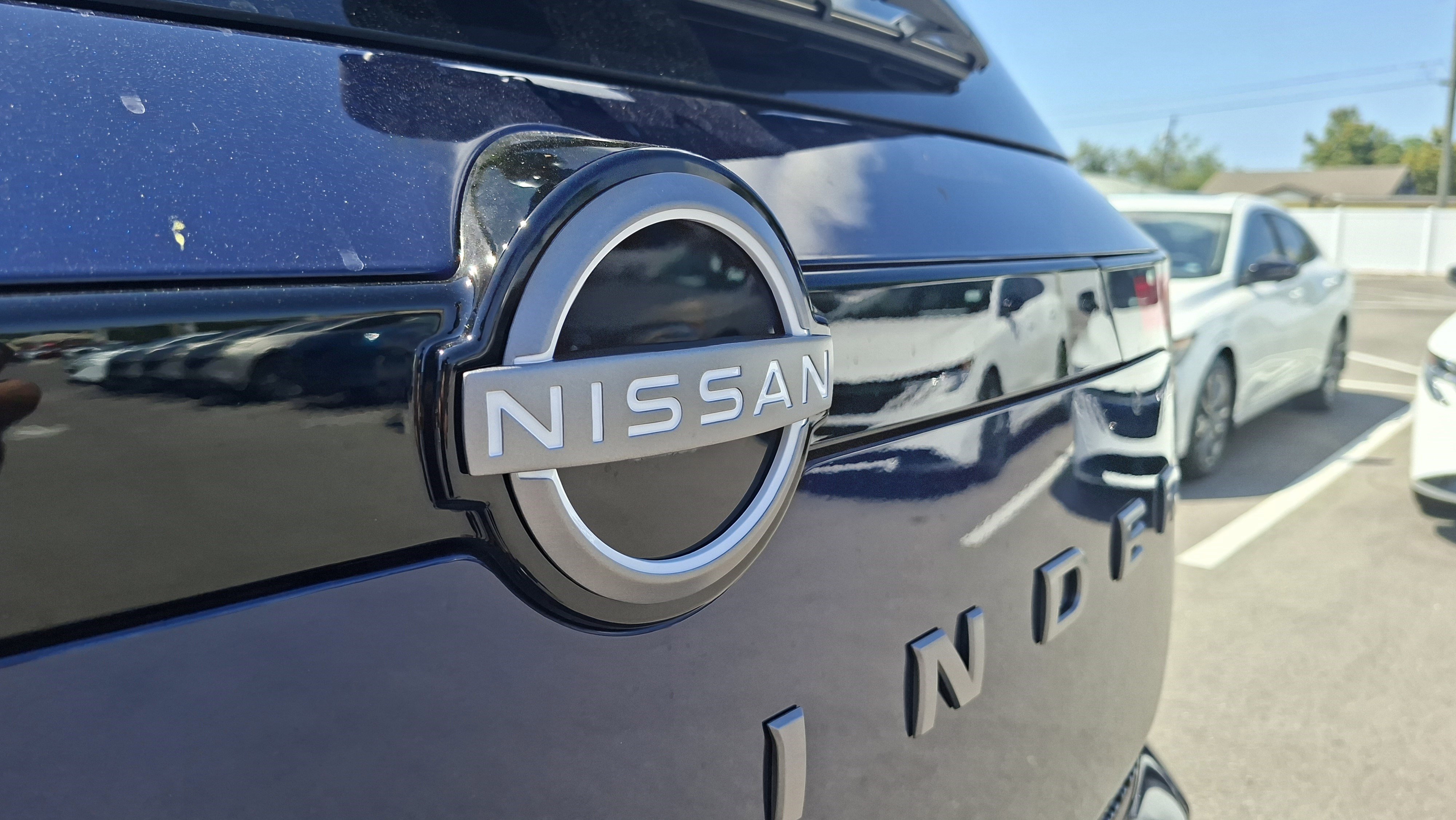 New 2026 Nissan Pathfinder Platinum image 16