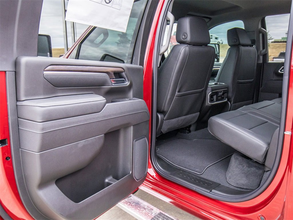 New 2026 GMC Sierra 3500 SLT w/ SLT Premium Package image 24