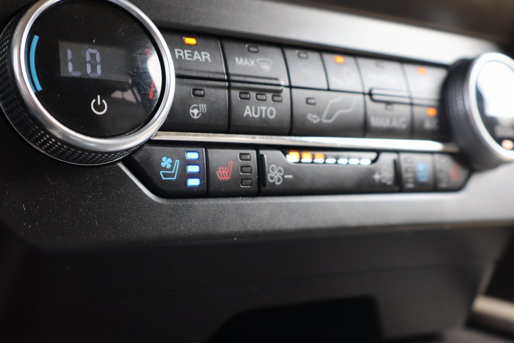 Used 2020 Ford Expedition Limited image 14