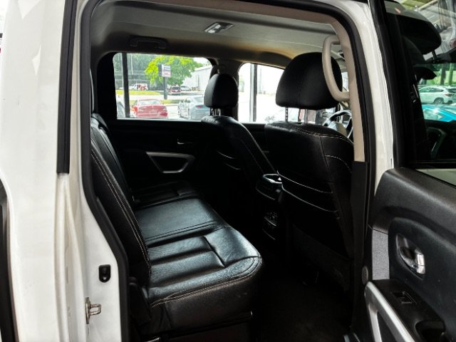 Used 2017 Nissan Titan PRO-4X w/ Pro-4x Convenience Package AWD/4WD image 24