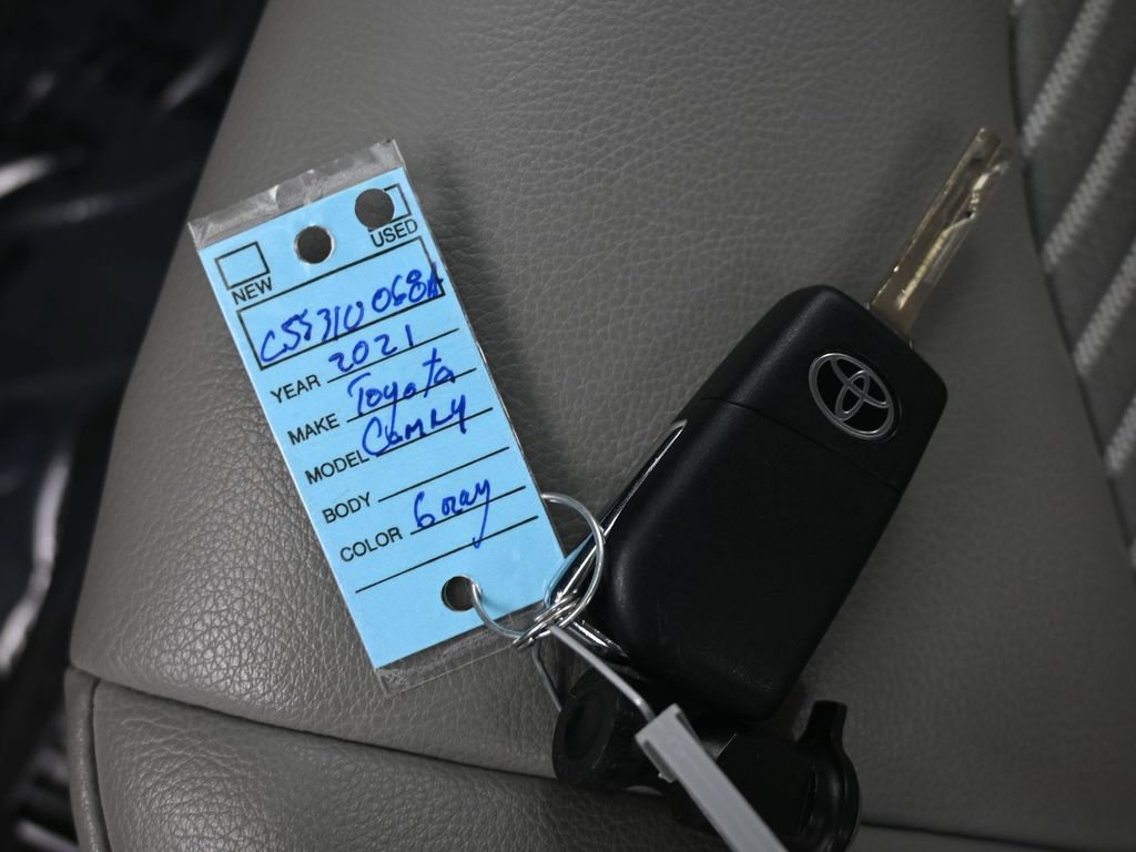 Used 2021 Toyota Camry SE w/ Cold Weather Package AWD/4WD image 42
