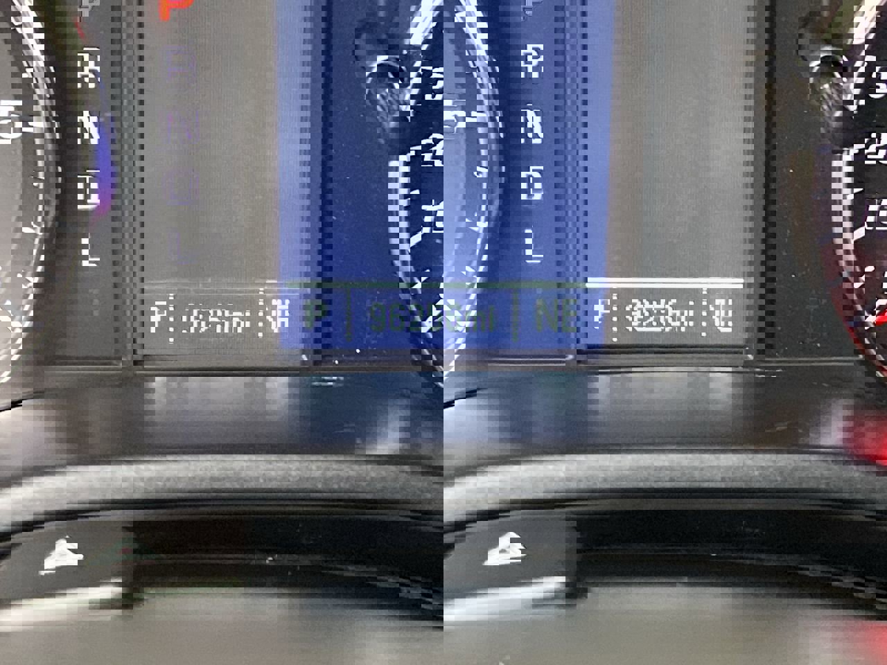 Used 2018 Chevrolet Silverado 1500 Custom w/ Custom Value Package image 12