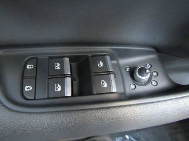 Used 2022 Audi Q7 3.0T Premium w/ Convenience Package image 38