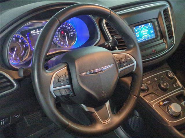 Used 2016 Chrysler 200 Limited w/ Convenience Group image 13