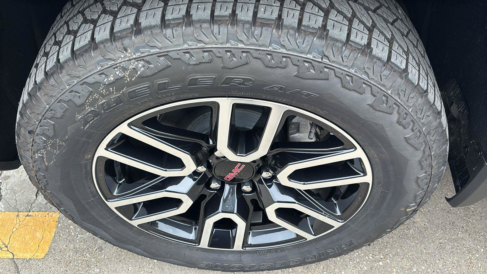 New 2026 GMC Sierra 1500 AT4 w/ AT4 Premium Package AWD/4WD image 14