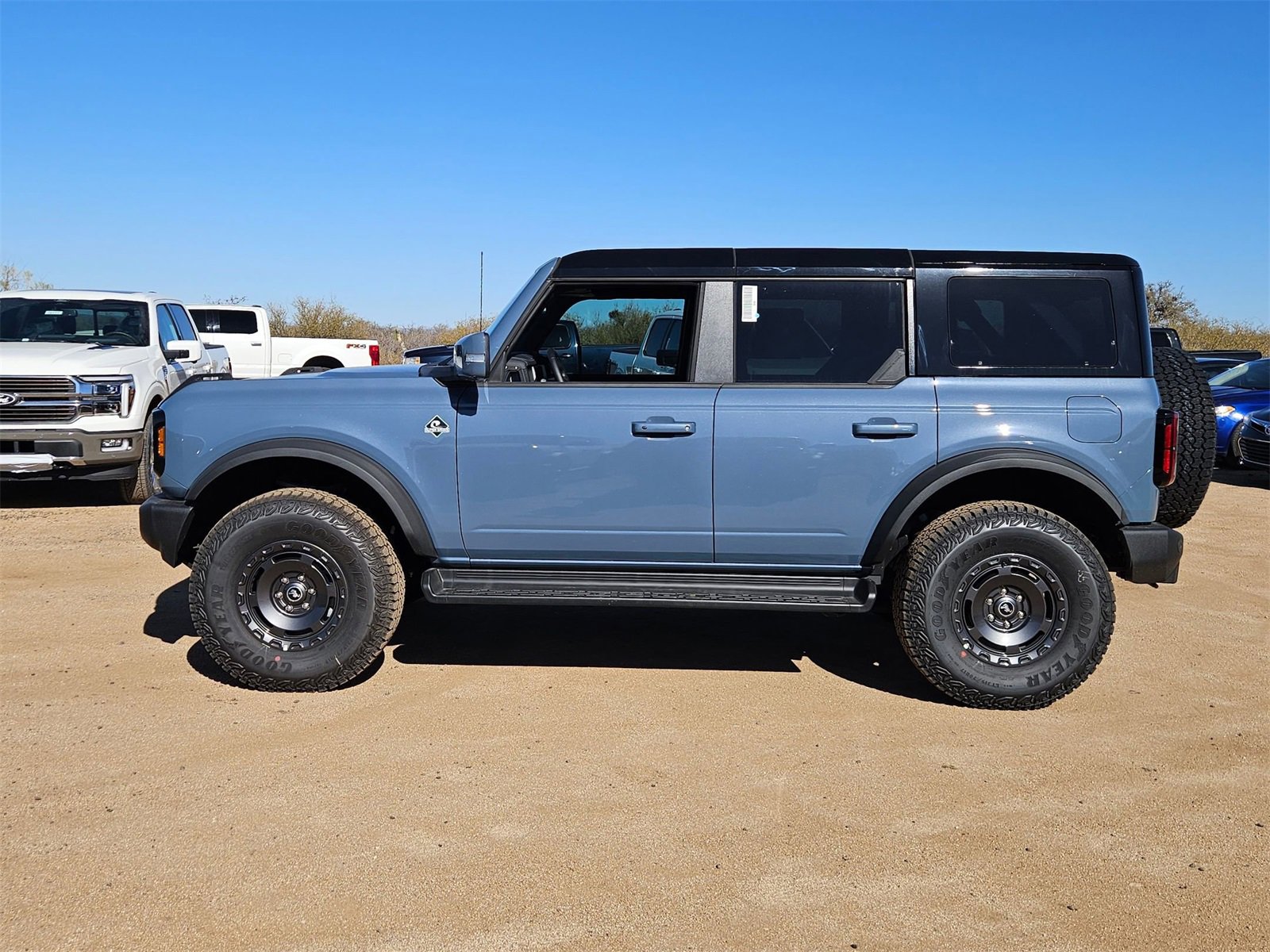 New 2025 Ford Bronco Outer Banks w/ Sasquatch Package image 8